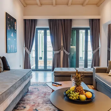 Emgard Apart-hotel 4*