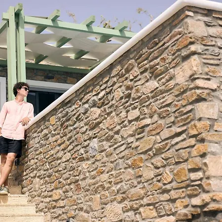 Lägenhetshotell Emgard Kithnos