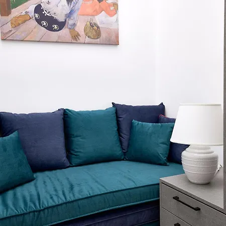 Emgard Aparthotel 2*