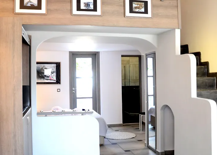 Emgard 4* קיתנוס