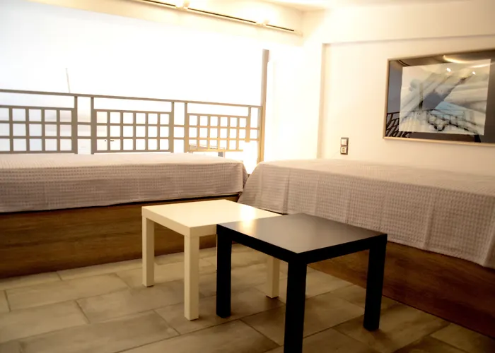 Emgard מלון דירות 4*