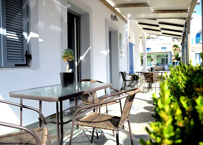 Emgard מלון דירות