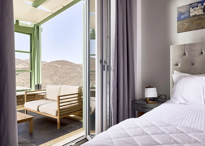 Emgard מלון דירות