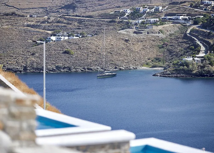 Emgard 4* קיתנוס